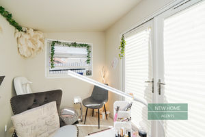 Photo 1- click for photo gallery